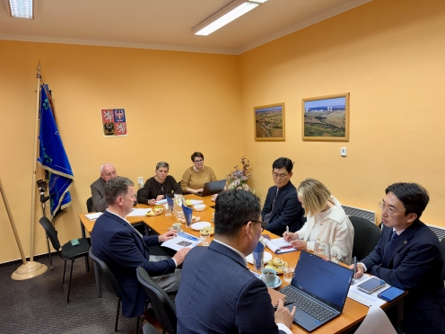 Jednání s vedením Daewoo pokračují